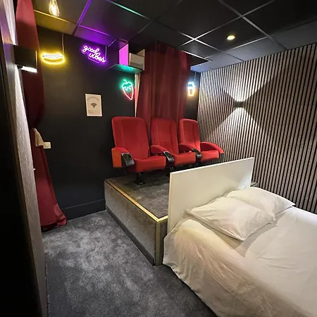 Cocon Jacuzzi Et Cinema 4k B Апартаменты